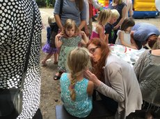 Foto: Impressionen vom Sommerfest - Kinderschminken