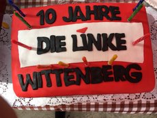 Foto: Torte 10 Jahre DIE LINKE Kreisverband Wittenberg