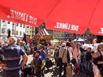 Foto: Voller Marktplatz kurz vor Beginn