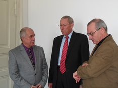 MdB Roland Claus (Mitte) beim Treffen mit Landrat Jürgen Dannenberg und dem Vorsitzenden der Kreistagsfraktion der LINKEN Horst Dübner